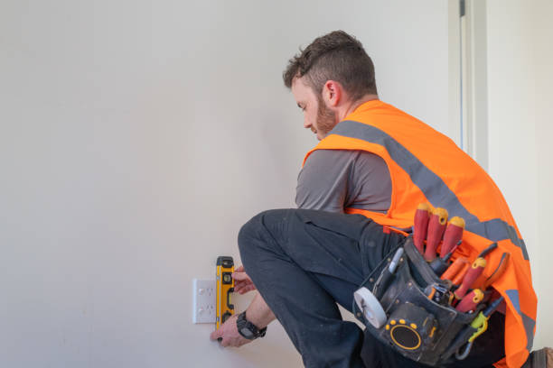 Best Circuit Breaker Repair  in Hartford, MI